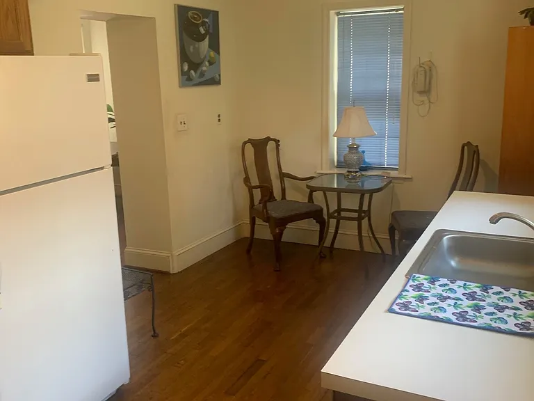 817 N Jackson St #2 — Photo 6