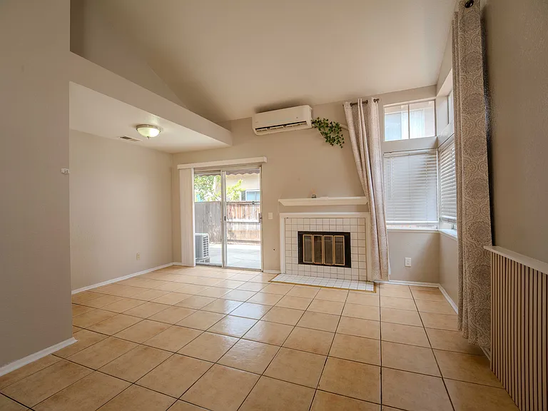 3625 Meadowlark St — Photo 37