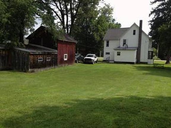 2nd image of 2121 S Maple Ave