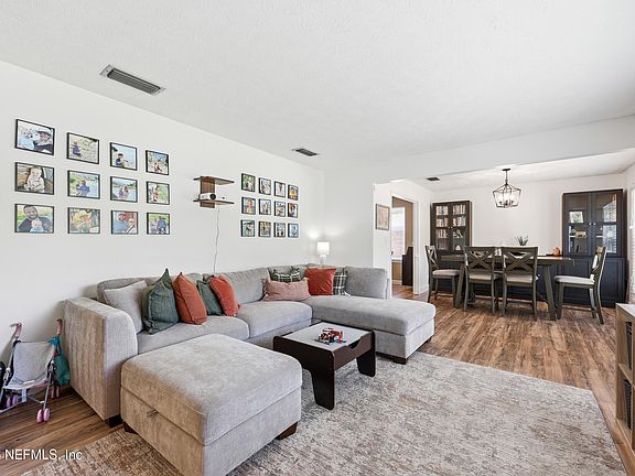 5th image of 9660 BEAUCLERC Terrace