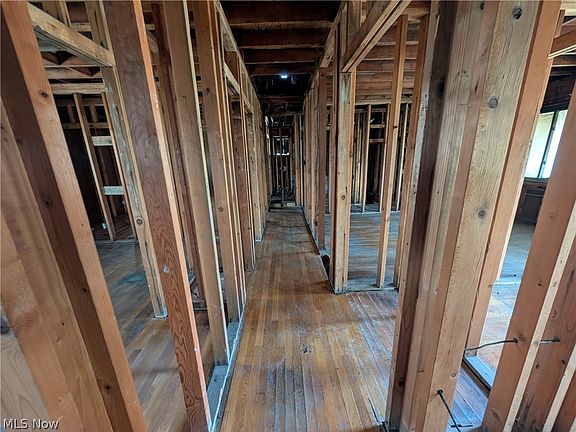 5th image of 3346 Regina Ave