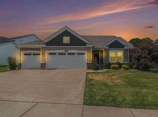 7997 Carlisle Crossing Blvd SW, Byron Center, MI 49315