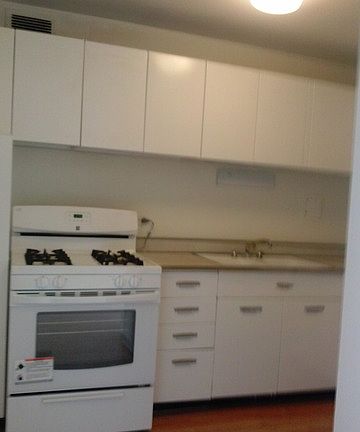 4th image of 1400 E 55th Pl APT 914S