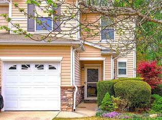 537 Rendezvous Rd, Acworth, GA 30102