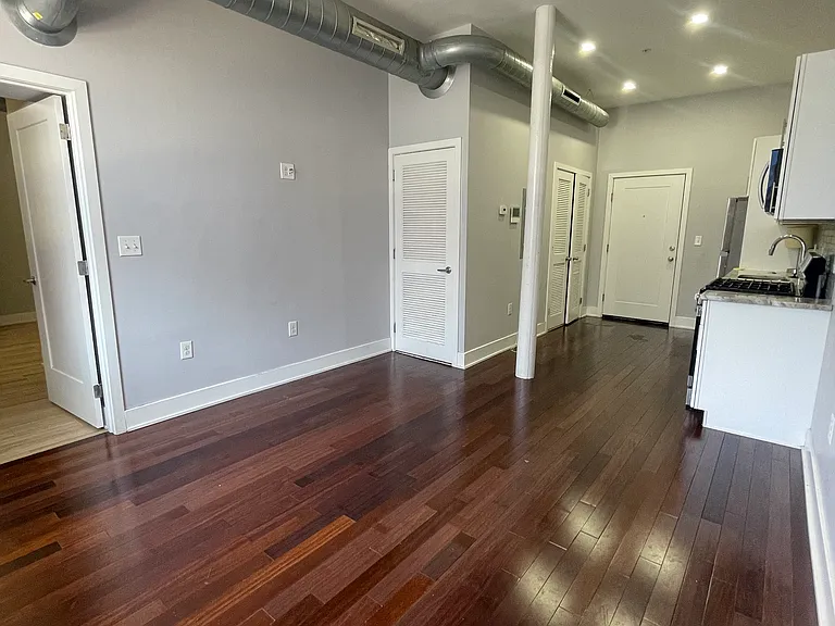 929 Marlborough St #6 — Photo 16