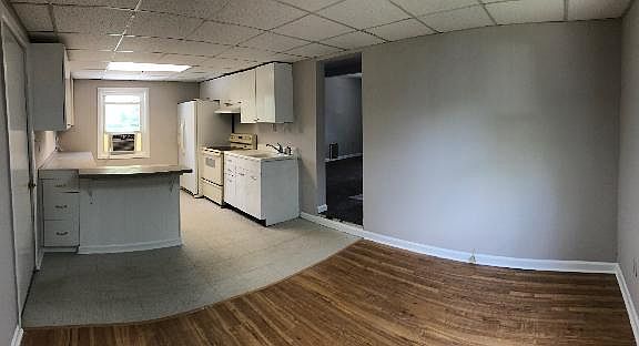 2nd image of 19 E Grant St
