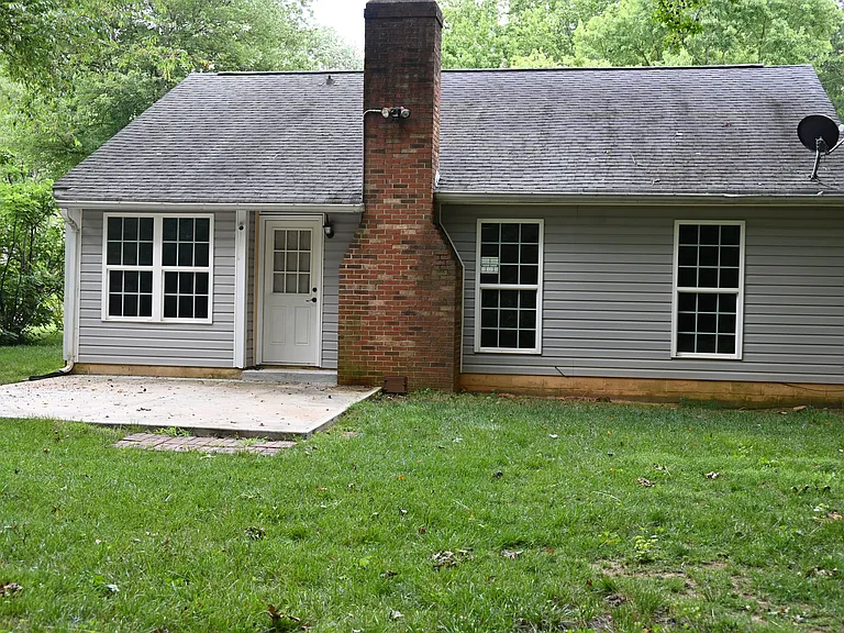 6623 Park Hickory Dr — Photo 2