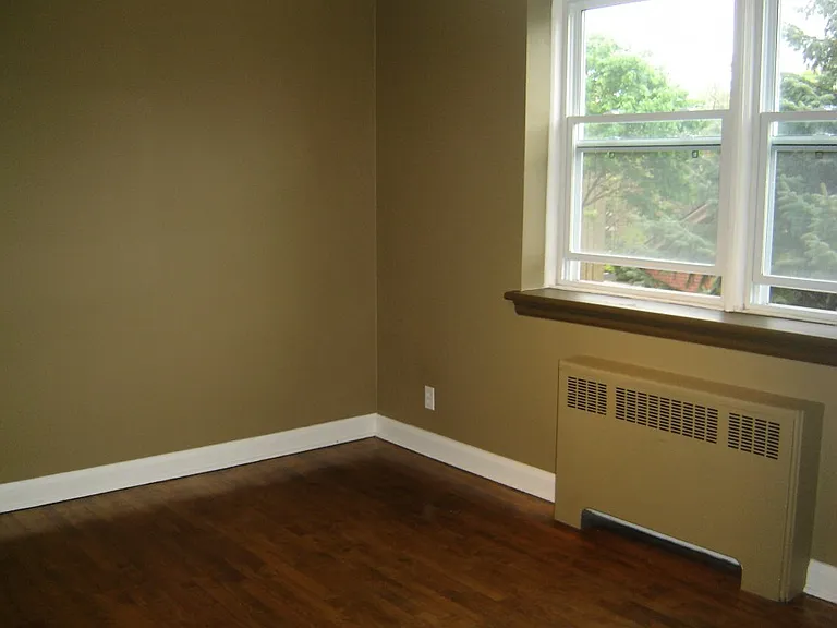210 Stewart St — Photo 13
