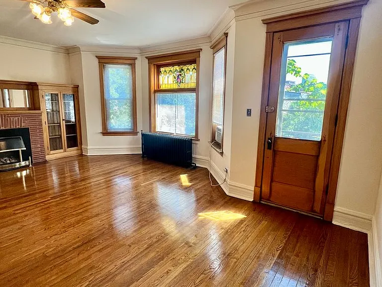 2920 N. Burling — Photo 5