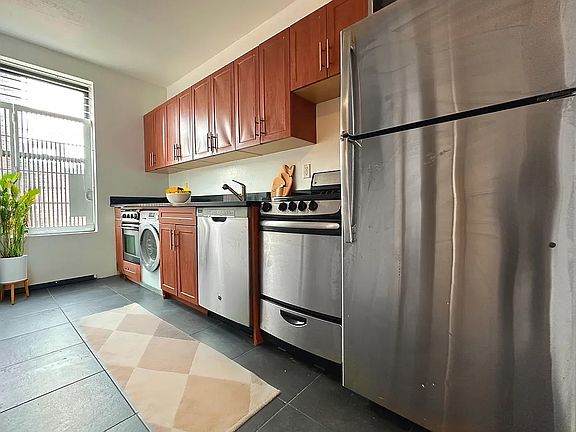 2nd image of 500 W 143rd St #86
