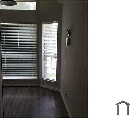 4th image of 1721 Stafford Ct
