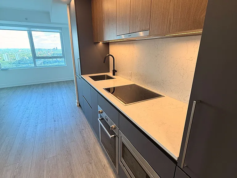 609 Sherbourne St E #3708 — Photo 3