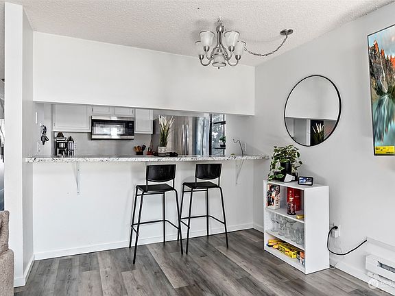 5th image of 690 NW Atalanta Way #G1