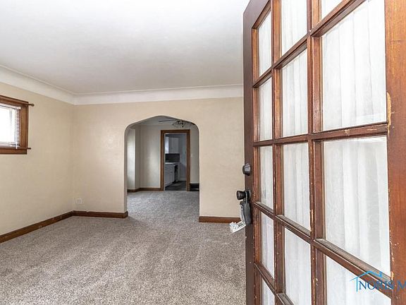 5th image of 2609 Elsie Ave