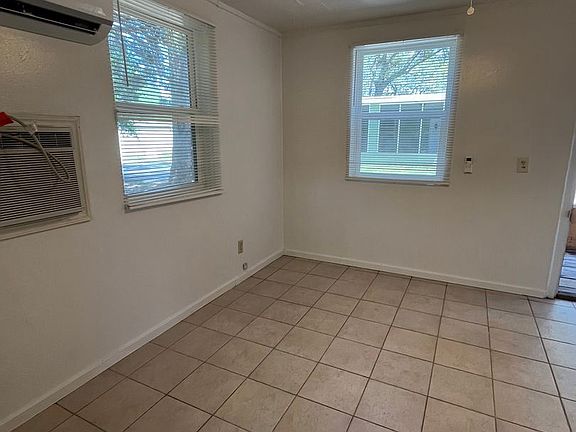 4th image of 531 E Miracle Strip Pkwy #12086352