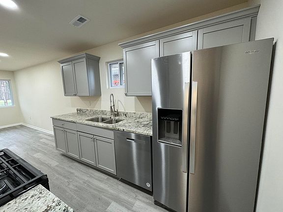 5th image of 234 N Ohio St