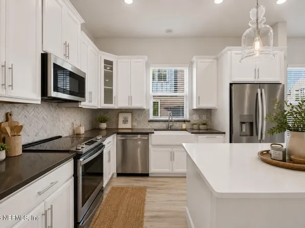 11306 BARRIER BEACH Place, Jacksonville, FL 32256