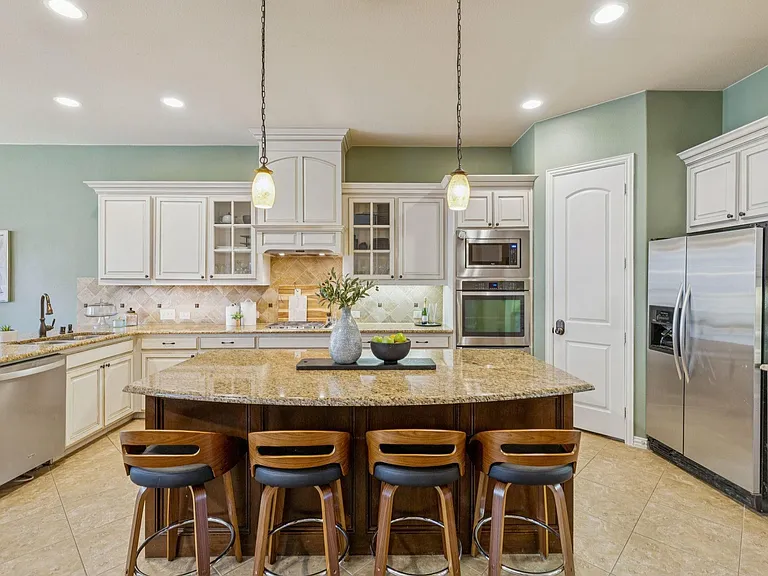 112 Chatfield Dr — Photo 8