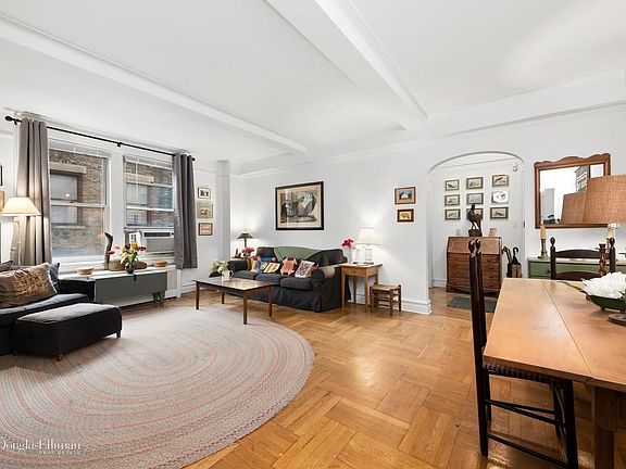 4th image of 697 W End Ave APT 7D