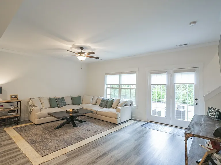 3337 Alta Ln — Photo 17