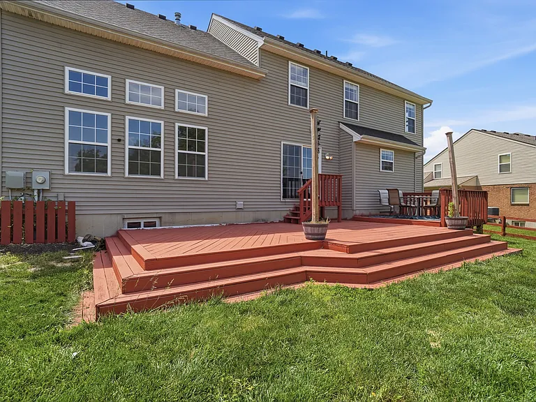 4918 Streamside Ct — Photo 45