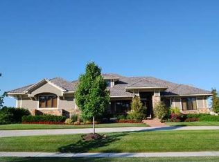 9717 Sunset Cir, Lenexa, KS 66220