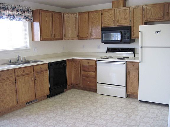 4th image of 1113 E Saint Helens Dr