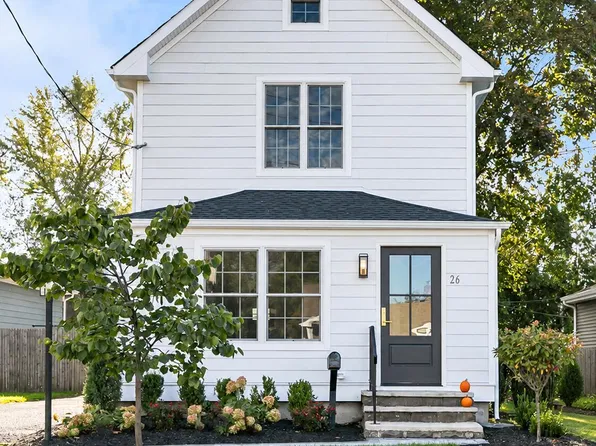 26 Center Street, Rumson, NJ 07760