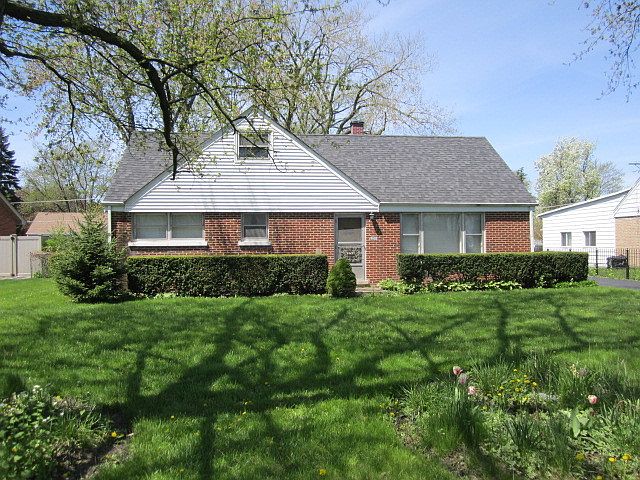 1st image of 2324 Calwagner Ave