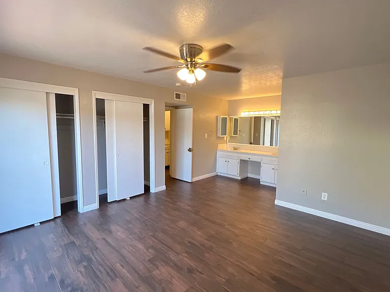 6811 Klamath Way — Photo 18