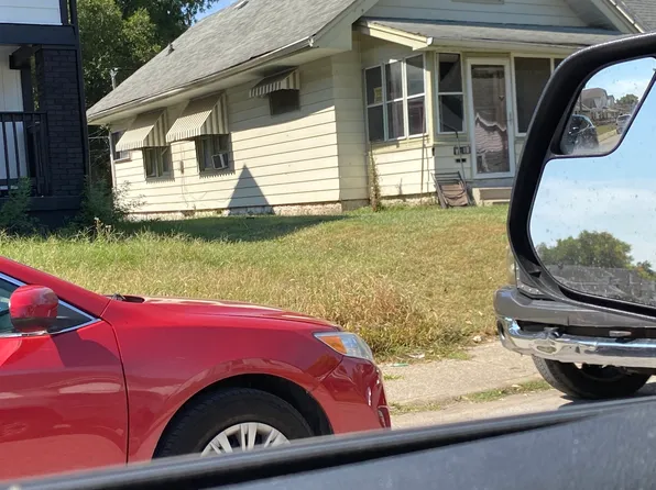 2004 N Dexter St, Indianapolis, IN 46202