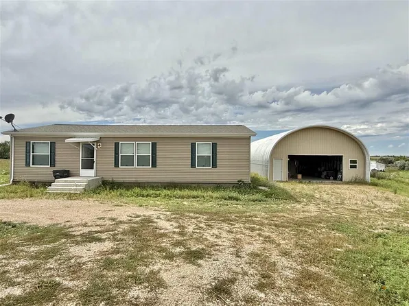 19225 Prairie Hills Rd, Belle Fourche, SD 57717