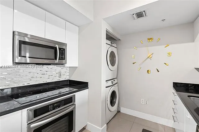 92 SW 3rd St #4702 — Photo 13