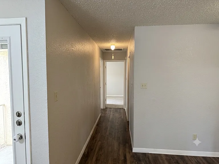 1142 Landsdale Ln #1142 — Photo 13