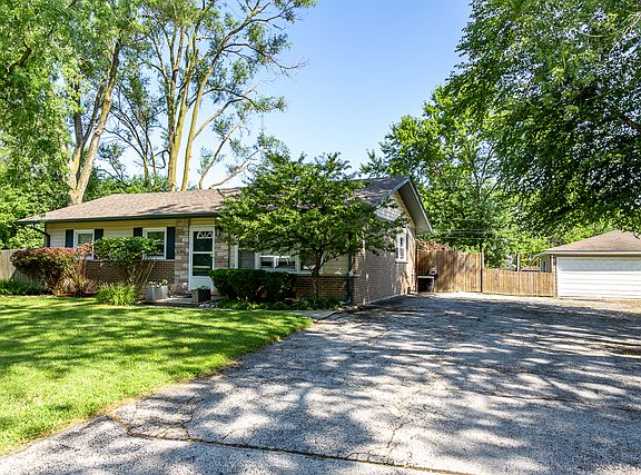 3rd image of 5560 Margie Ln