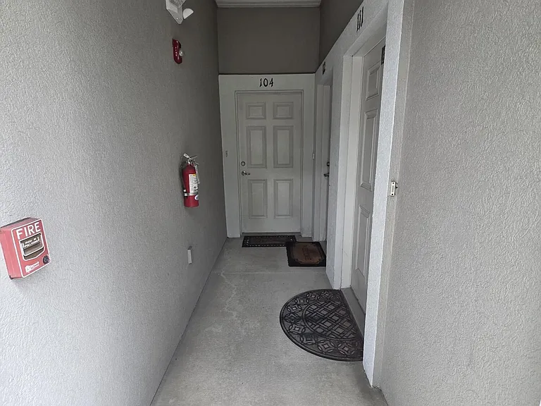 8196 Cabin Lake Cir #112 — Photo 4