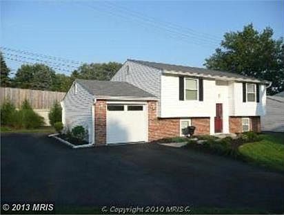 2nd image of 19339 Saint Johnsbury Ln