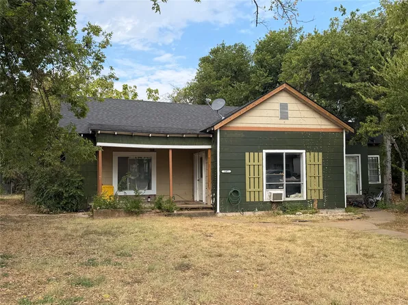 107 S Connellee Ave, Eastland, TX 76448