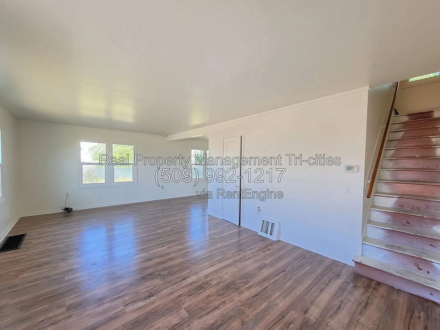 3 bed, 1.0 bath, 1800 sqft, $1,695 — Photo 2