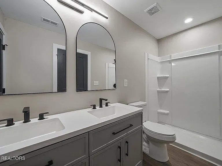 3353 Lay Ave SE — Photo 14