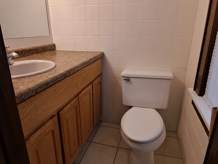 2522 College St — Photo 10