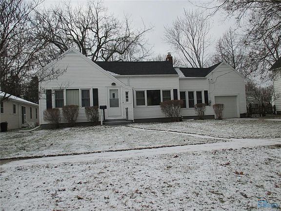 2nd image of 231 Garden St