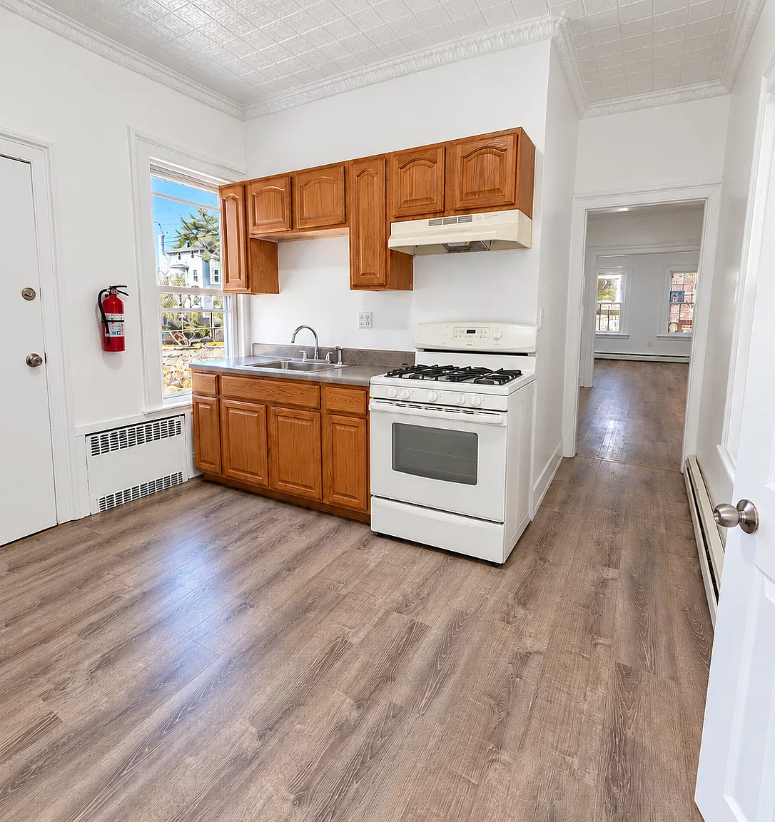 282 Hamilton Ave — Photo 4