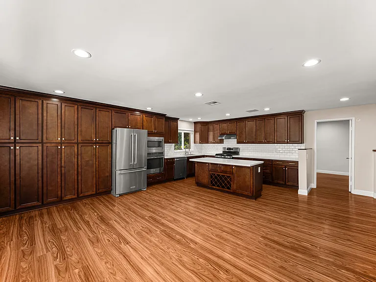 3751 Prestwick Dr — Photo 13