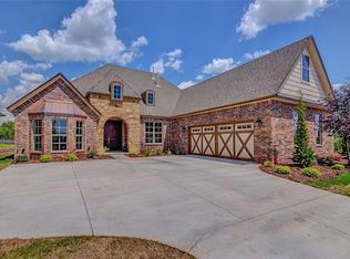 3200 Hunter Crst, Edmond, OK 73034