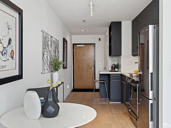 3rd image of 1510 Park Ave APT B