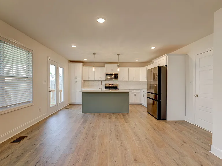 1385 Harmon Ln — Photo 45
