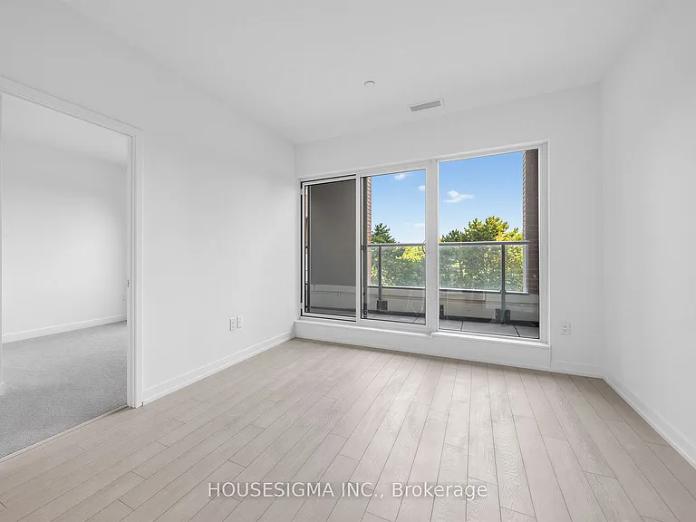 4010 Eglinton Ave W #407 — Photo 4
