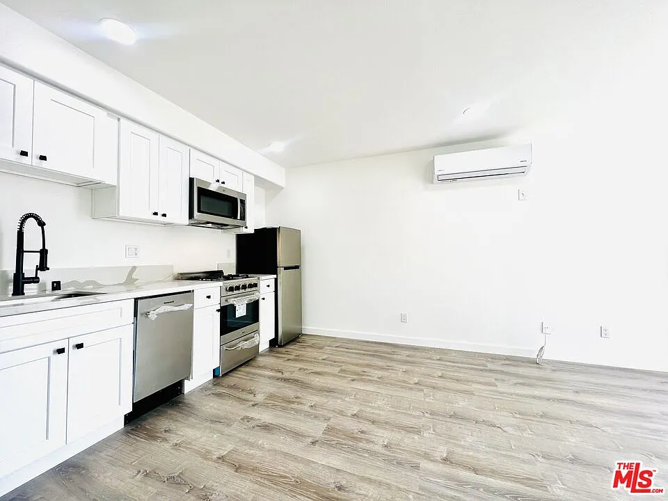 1 bed, 1.0 bath, 600 sqft, $2,125 — Photo 4