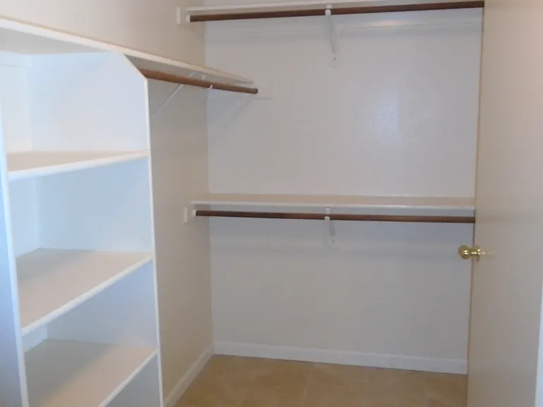 8054 S New Abbey Dr — Photo 12